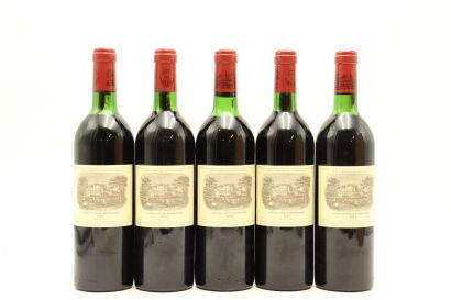 (5) 1983 Chateau Lafite Rothschild, Pauillac [JR17]