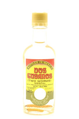 (1) Dos Gusanos Mezcal with Two Worms Miniature, 37.2% ABV, 50ml