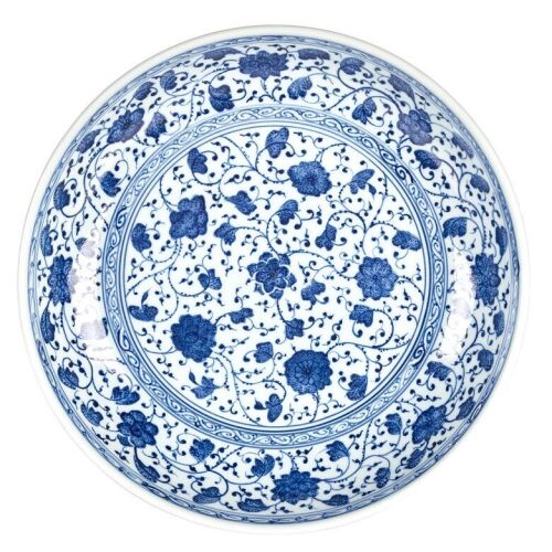 A Chinese Qing Dynasty Qianlong Period Blue and White Chinese Porcelain Plate