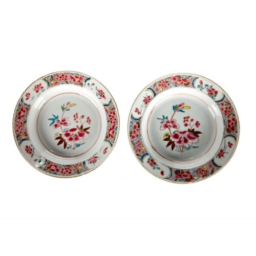 A Pair of Small Qing Dynasty Yongzheng Period Famille Rose Plates