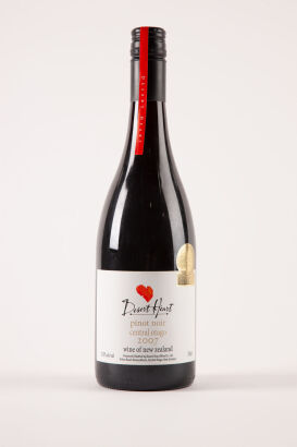 (1) 2007 Desert Heart Pinot Noir, Central Otago