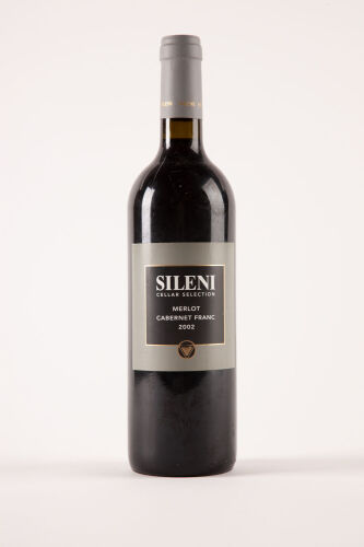 (1) 2002 Sileni Cellar Selection Merlot Cabernet Franc, Hawkes Bay