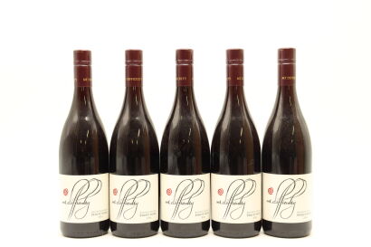 (5) 2016 Mt. Difficulty Pinot Noir, Bannockburn [JR16.5]