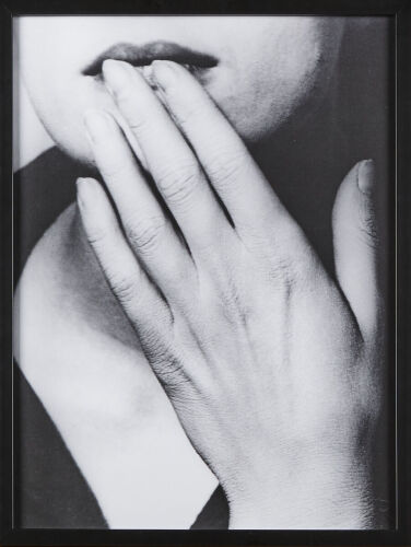 MAN RAY Hands On 1928