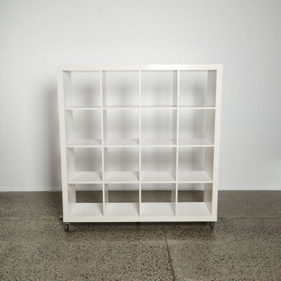 A Modern Cubical Mobile Storage/Display Unit