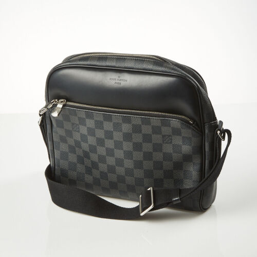 Louis Vuitton Damier Graphite Dayton Reporter Bag