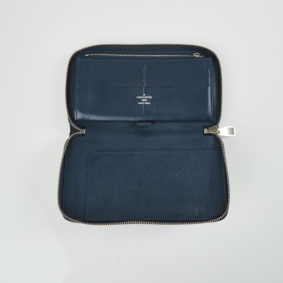 Louis Vuitton 2015 Epi Leather Zippy Organizer Wallet - Black