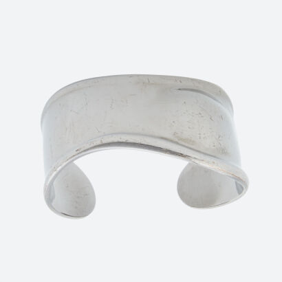 Tiffany & Co, Elsa Peretti Ruthenium Charcoal Bone Cuff Bracelet with Tiffany Pouch