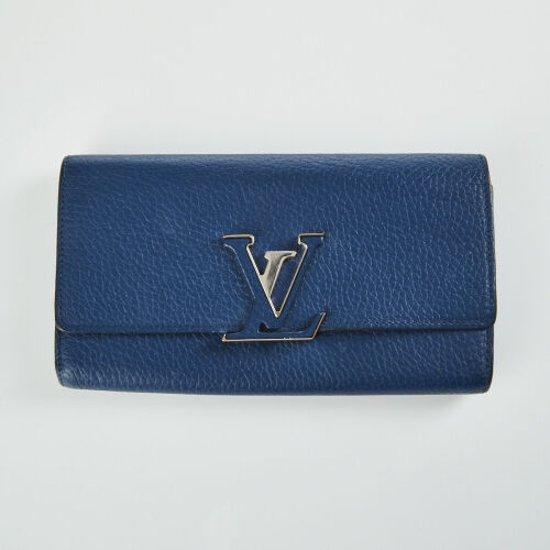 Louis Vuitton Capucines, Navy Blue Pebbled Leather Wallet