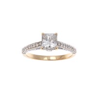 18ct Diamond Ring