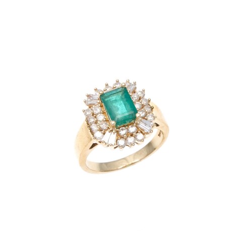 14ct Emerald and Diamond Ring