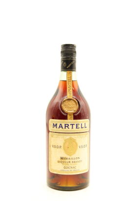 (1) Martell V.S.O.P. Medaillon Cognac, 700ml, circa 1970s (Asian Import)