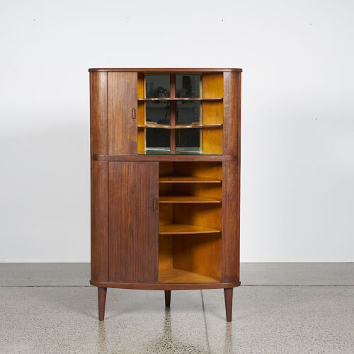 A Model 3 Corner Cabinet Skovmand & Andersen By Hovmand-Olsen