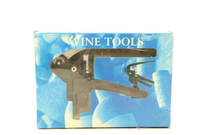 (1) Wine Opener