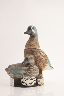 (1) Jim Beam Bourbon Whiskey Regal China Decanter Ducks Unlimited Blue-winged Teal 750ml 80 proof 100 months