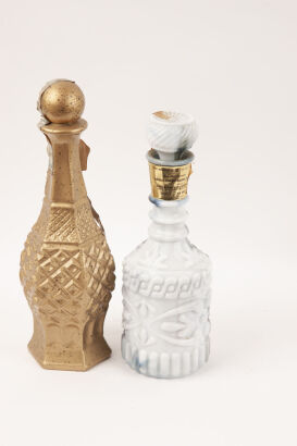 Two Beam decanters (EMPTY) in one lot : Gold & White decanters