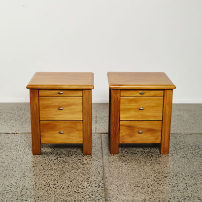 A Pair Of Rimu Danske Mobler Bedside Tables