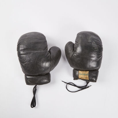 A Vintage Featherlight Leather Boxing Gloves