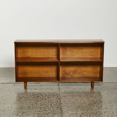 A Mid-Century Display Unit
