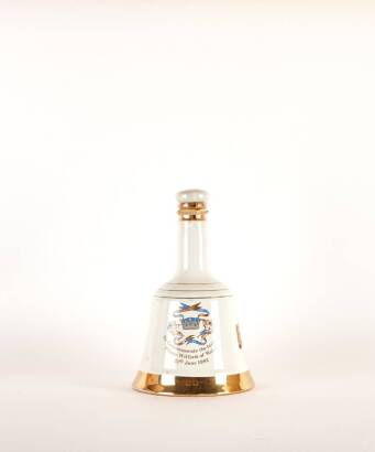 (1) Bells Commemorative Decanter Prince William of Wales