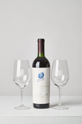 (1) 1990 Opus One with 2 Tasting Glasses, Napa Valley [WS96]