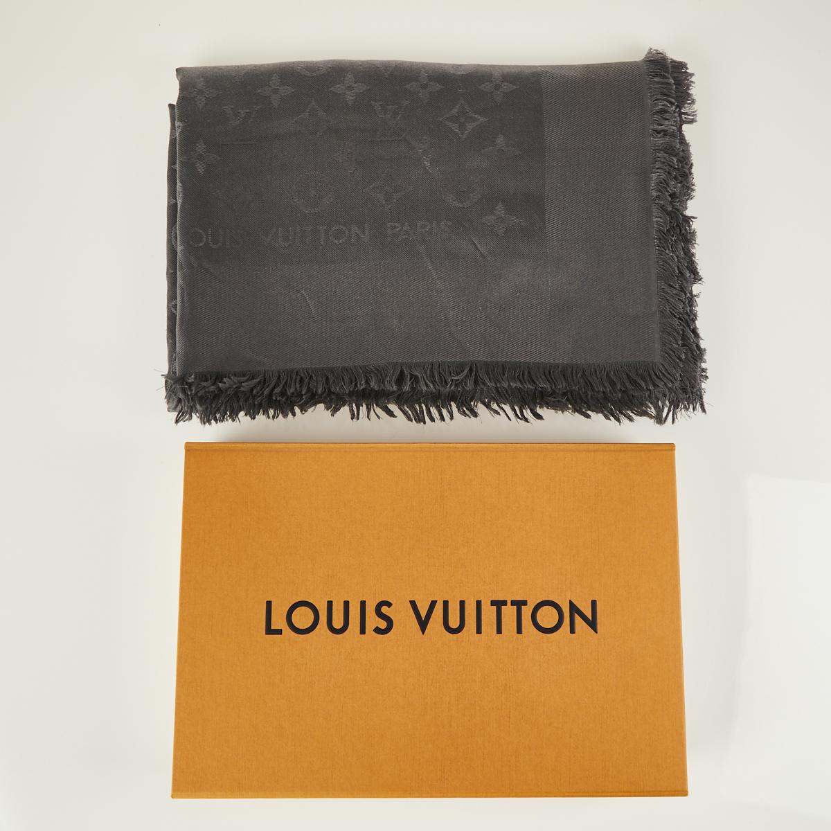 Sold at Auction: Louis Vuitton, Louis Vuitton Monogram Pattern Silk Scarf