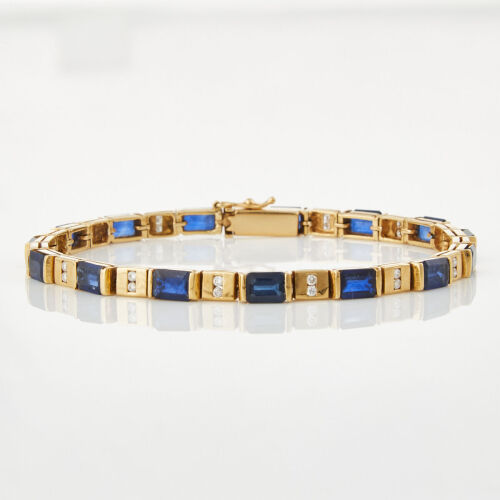 18ct Yellow Gold, 8.00ct Sapphire and .30ct Diamond Bracelet