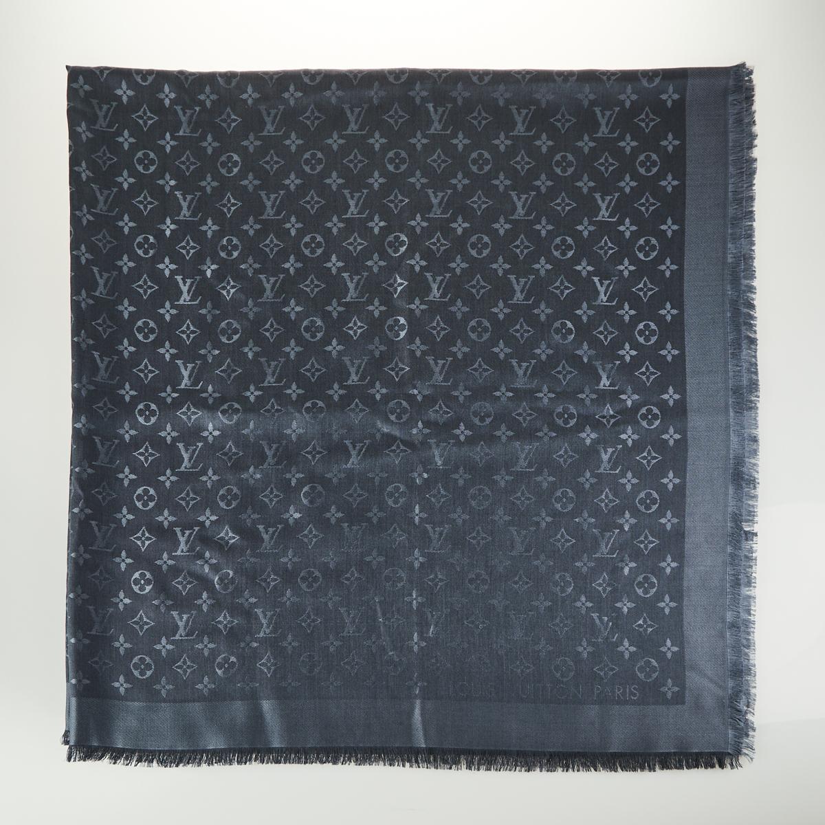 Sold at Auction: AUTHENTIC LOUIS VUITTON 60% SILK,40% WOOL SCARF