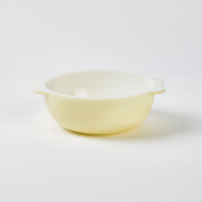 A Lemon Pyrex Bowl