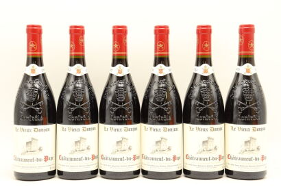 (6) 2015 Le Vieux Donjon Chateauneuf-du-Pape, Rhone [JR16.5] [WS95]