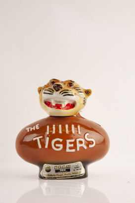 (1) Jim Beam Bourbon Whiskey Regal China Decanter The Tigers 4/5 quart 80 proof 100 months