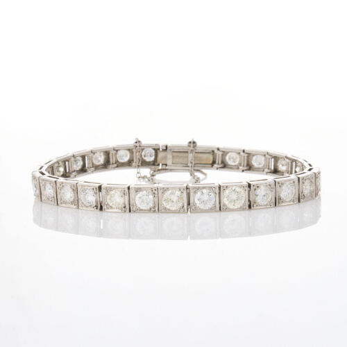 Platinum, 5.85ct Round Brilliant cut Diamond Tennis Bracelet