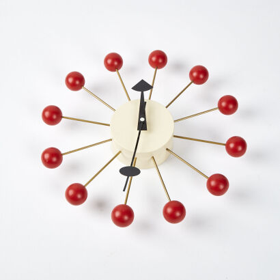 An Atomic Style Wall Clock