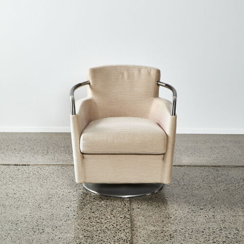 A Giorgetti Liba Swivel Lounge Chair By Massimo Scolari