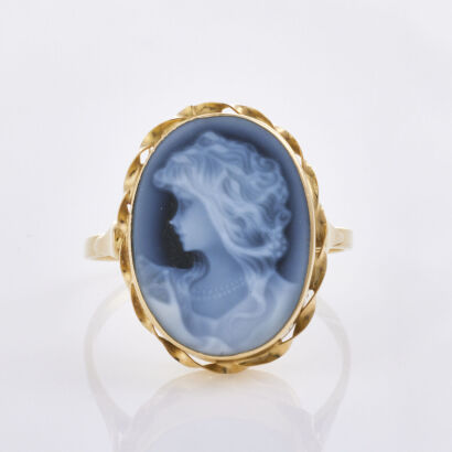 18ct Yellow Gold, Onyx Cameo Ring