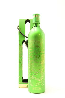 (1) Royal Dragon Elite Superior Green Apple Vodka, Russia