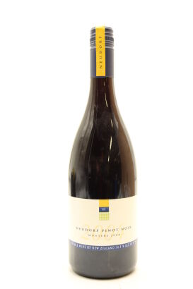 (1) 2004 Neudorf Moutere Pinot Noir, Nelson
