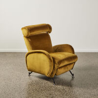 A 1950s Italian Adjustable Biomorphic Lounge Chair in Gold Fabric