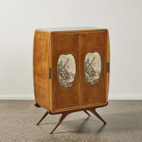 A 1950s Italian Bar Unit with Fitted Mirror Glass Interior by Osvaldo Borsani