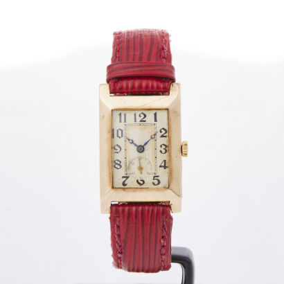 A 9ct Yellow Rectangular Cased, Manual Wind Wristwatch