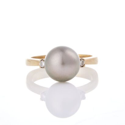 9ct Yellow Gold, South Sea Pearl and Diamond Ring