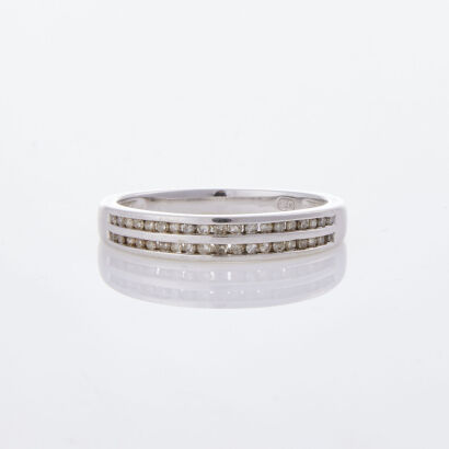 9ct White Gold, .20ct Double Row Diamond Band