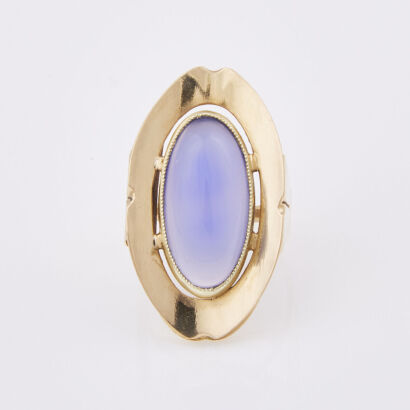 14ct Yellow Gold, Cabochon Cut Lilac Gem Cocktail Ring