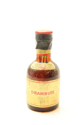 (1) Prince Charles Edward's Liqueur Drambuie Miniature, 40% ABV, 50ml