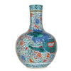 A Chinese Qing Dynasty Blue-and-white Famille Verte Vase with dragon pattern (Qing Dynasty Qianlong Mark)