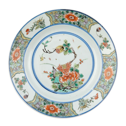 A Qing Dynasty Kangxi or Yongzheng Period Famille Verte Procelain Dish with flower pattern (Hua Jia Mark)