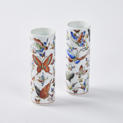 A Pair Of Chinese Famille Rose Vases