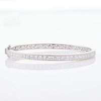 18ct White Gold, Full Circle, 11.00ct Diamond Bangle