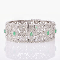 14ct White Gold, 2.02ct Oval Emerald and 3.85ct Diamond Bracelet