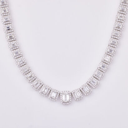 18ct White Gold, Important 26.18ct Modern Diamond Necklace